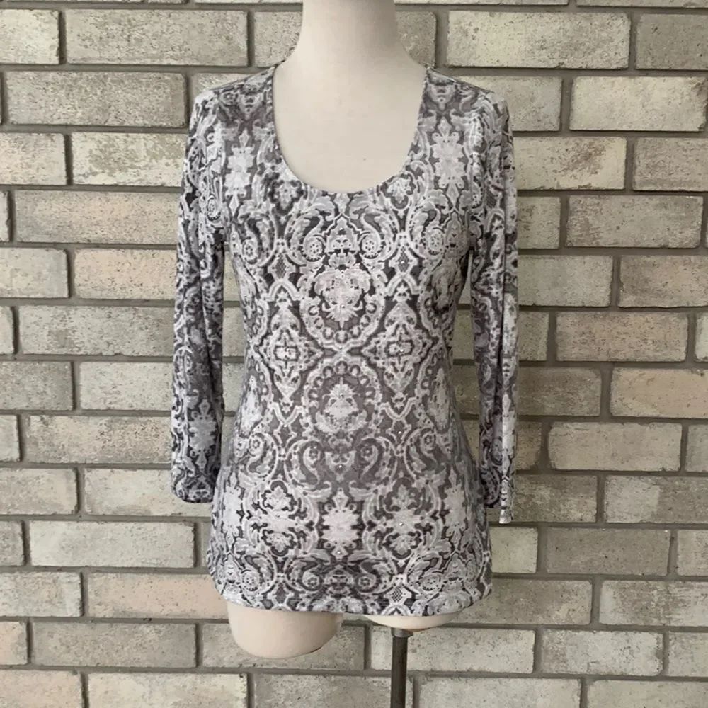 3for$20 blouse medium runs more like small